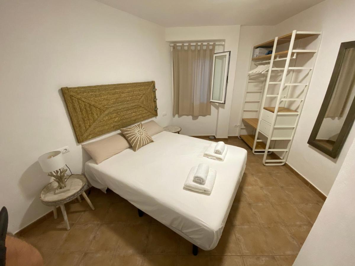 Bella Paula Apartment Es Pujols Ngoại thất bức ảnh